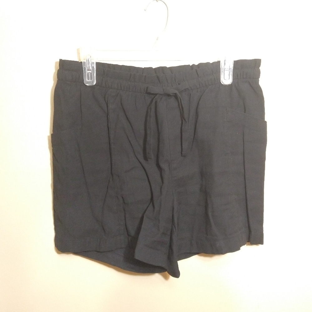 🌹Old Navy Black Shorts with Drawstring Paper bag waist Size Medium